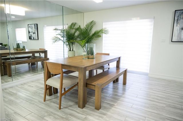 136 Harrison RD L3, Naples, FL 34112