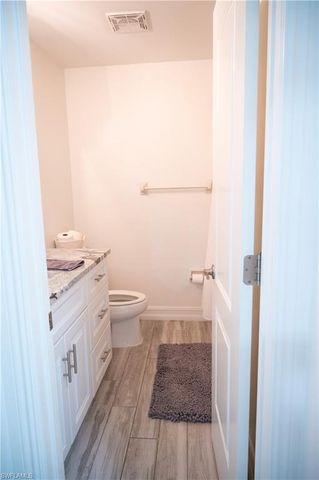 136 Harrison RD L3, Naples, FL 34112