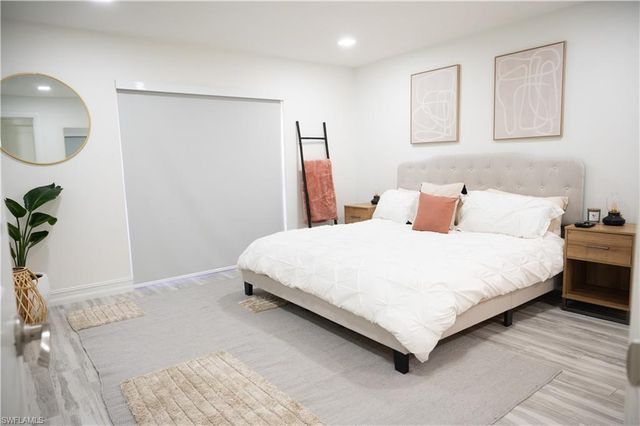 136 Harrison RD L3, Naples, FL 34112