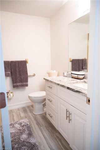 136 Harrison RD L3, Naples, FL 34112