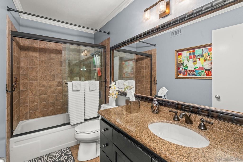 Image 16 of property listing at 701 Kettner Blvd. 21, San Diego, CA 92101