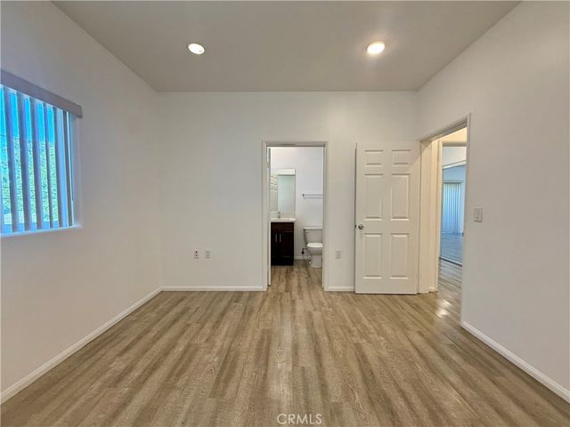 6624 Balboa Boulevard 4, Lake Balboa, CA 91406