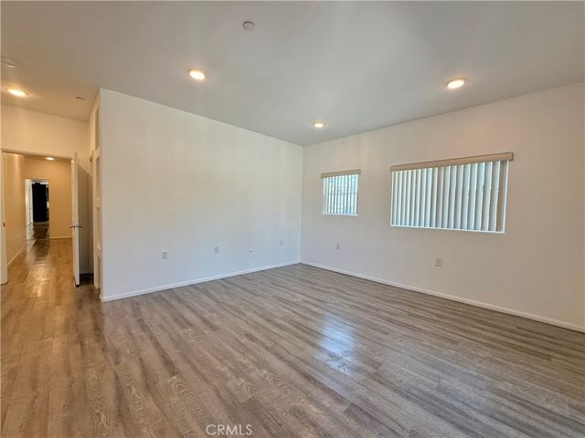 6624 Balboa Boulevard 4, Lake Balboa, CA 91406