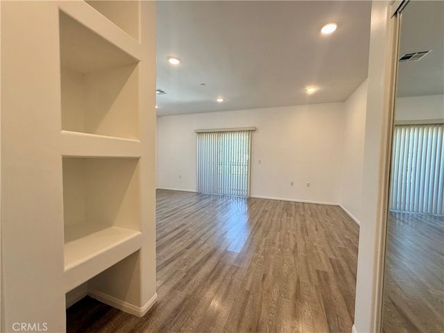 6624 Balboa Boulevard 4, Lake Balboa, CA 91406