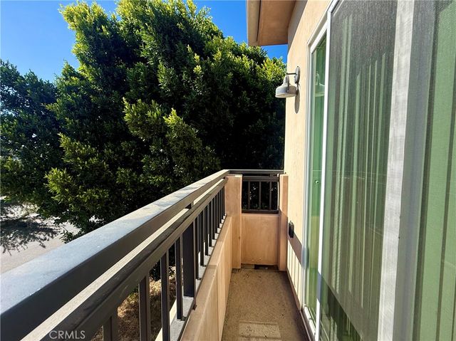 6624 Balboa Boulevard 4, Lake Balboa, CA 91406