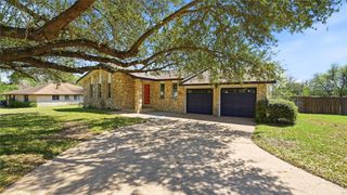 305 Whitetail DR, Manchaca, TX 78652