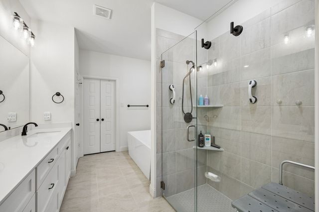 9036 Lakeside Drive, Fort Worth, TX 76179