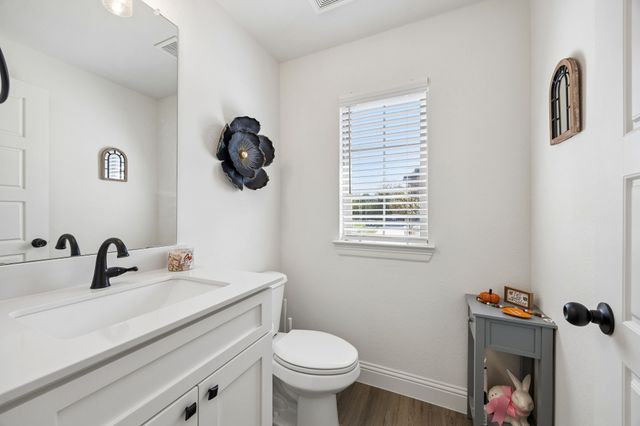 9036 Lakeside Drive, Fort Worth, TX 76179