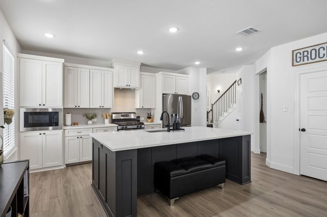 9036 Lakeside Drive, Fort Worth, TX 76179