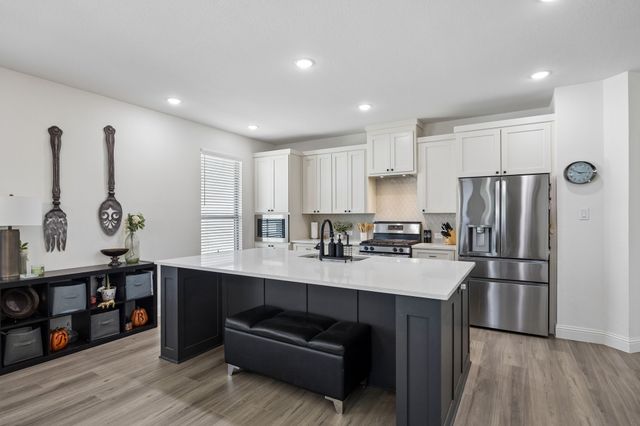 9036 Lakeside Drive, Fort Worth, TX 76179