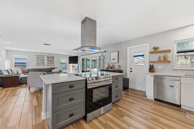 8572 SHADY GLEN DRIVE, Orlando, FL 32819