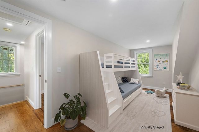 23 High Street, Dartmouth, MA 02748