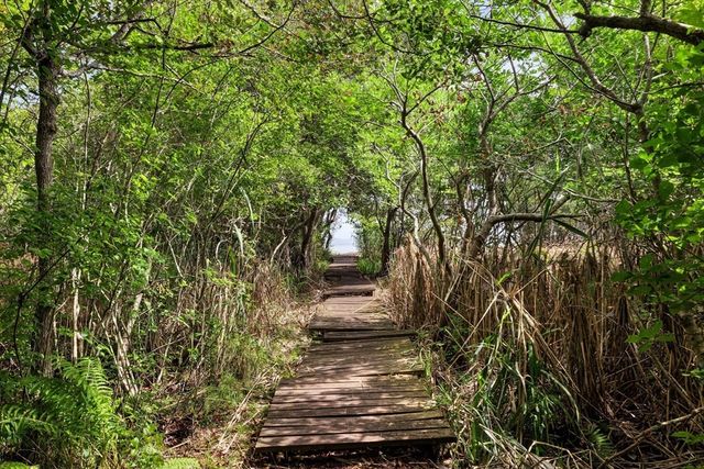 23 High Street, Dartmouth, MA 02748