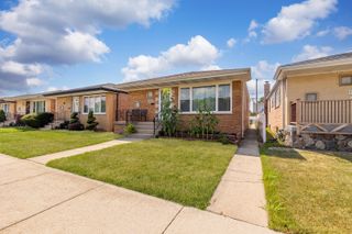 11010 S Avenue F, Chicago, IL 60617