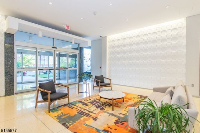 6050 Boulevard East 4F, West New York Town, NJ 07093