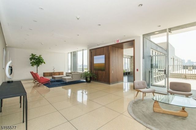 6050 Boulevard East 4F, West New York Town, NJ 07093