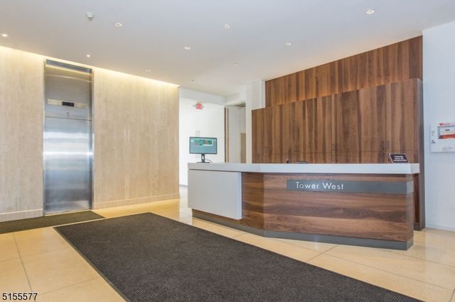 6050 Boulevard East 4F, West New York Town, NJ 07093