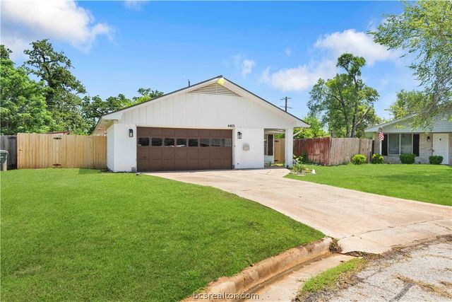 4403 Robinhood Circle, Bryan, TX 77803