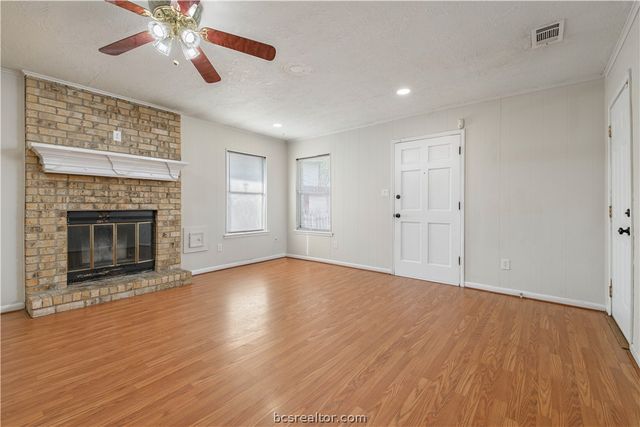 4403 Robinhood Circle, Bryan, TX 77803