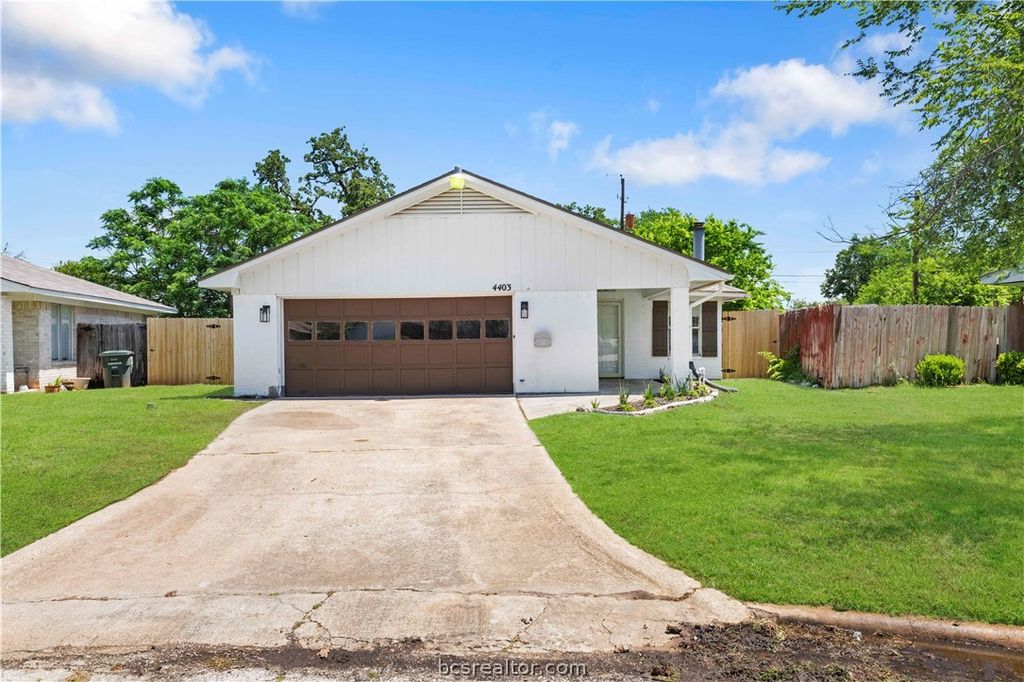 4403 Robinhood Circle, Bryan, TX 77803