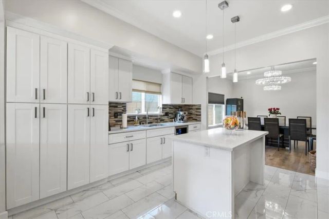 6525 Mary Ellen, Valley Glen, CA 91401