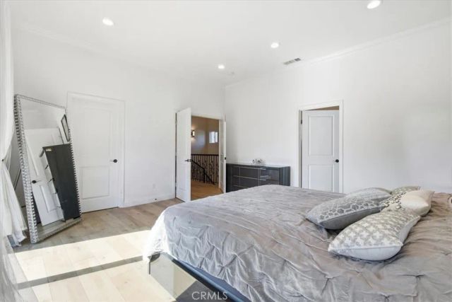 6525 Mary Ellen, Valley Glen, CA 91401