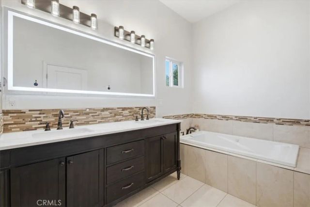 6525 Mary Ellen, Valley Glen, CA 91401