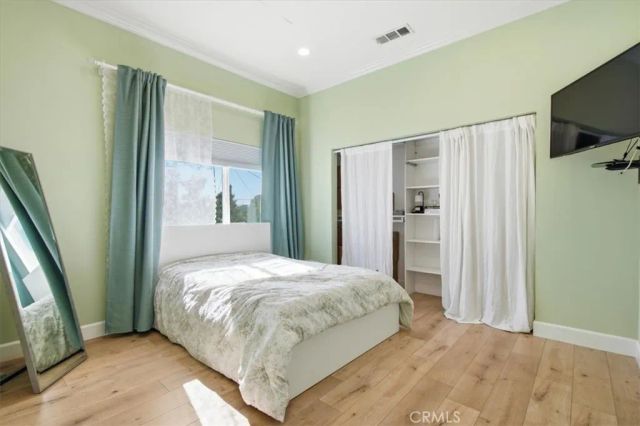 6525 Mary Ellen, Valley Glen, CA 91401
