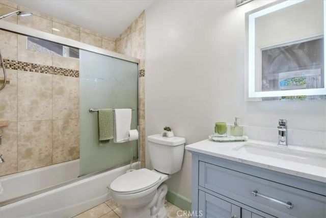 6525 Mary Ellen, Valley Glen, CA 91401