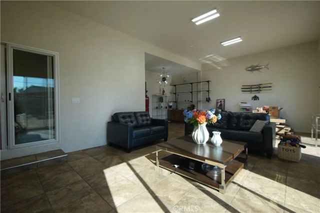 6525 Mary Ellen, Valley Glen, CA 91401
