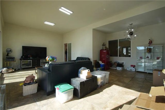 6525 Mary Ellen, Valley Glen, CA 91401