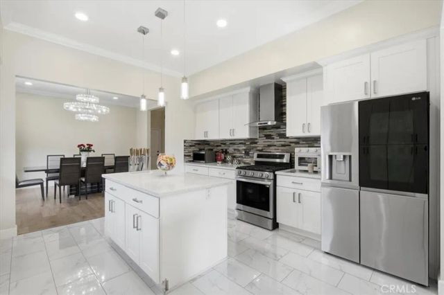 6525 Mary Ellen, Valley Glen, CA 91401