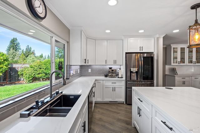 789 pleasant hill Rd, Sebastopol, CA 95472