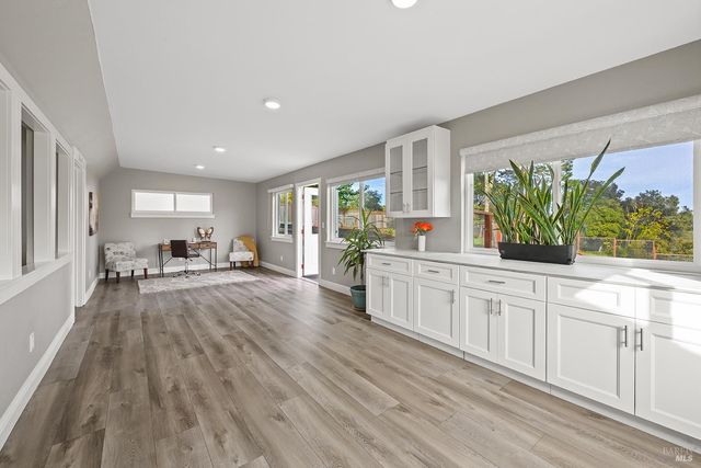 789 pleasant hill Rd, Sebastopol, CA 95472