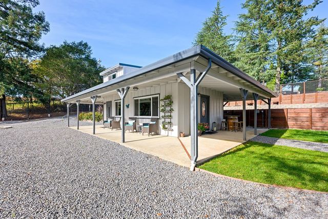 789 pleasant hill Rd, Sebastopol, CA 95472