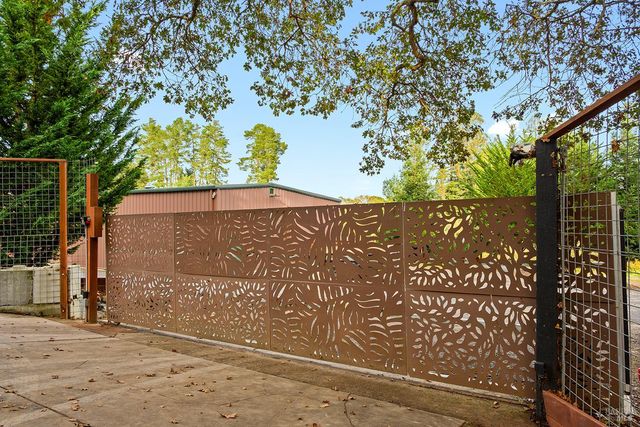 789 pleasant hill Rd, Sebastopol, CA 95472