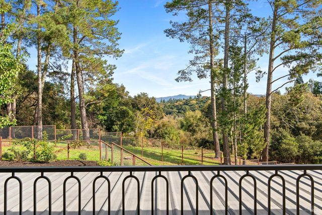 789 pleasant hill Rd, Sebastopol, CA 95472