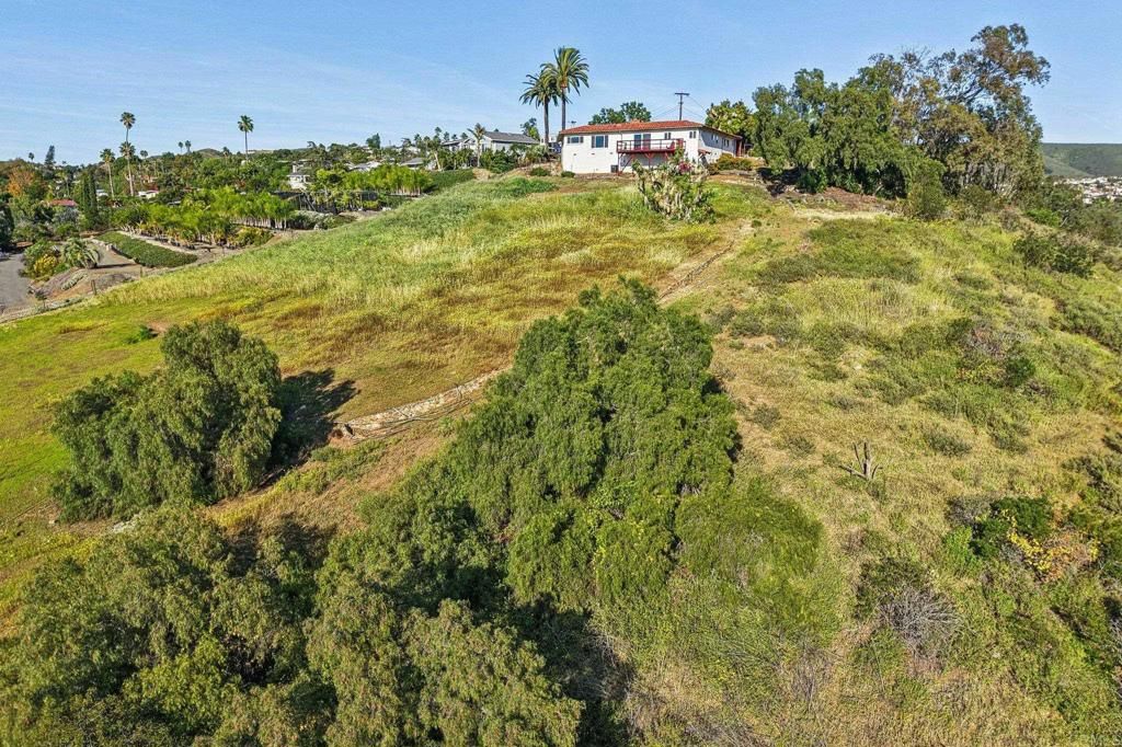 Image 4 of property listing at 0 Cherimoya, San Marcos, CA 11084