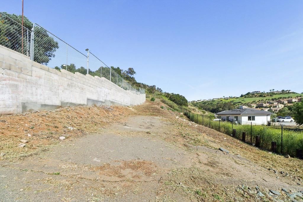 Image 9 of property listing at 0 Cherimoya, San Marcos, CA 11084