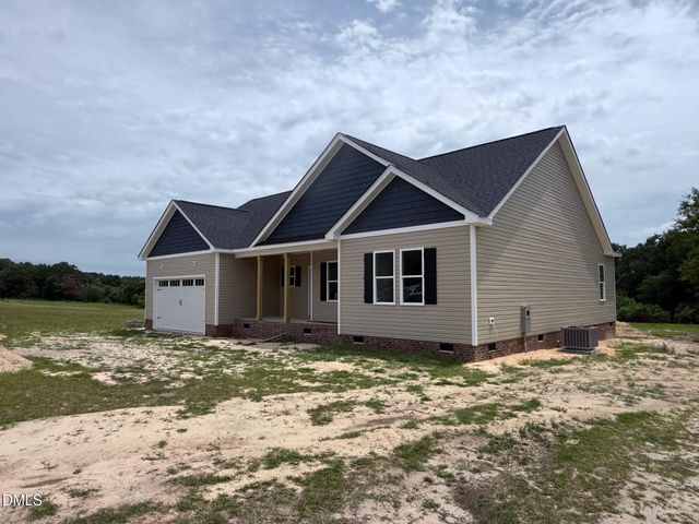 430 Chic Ennis Road, Benson, NC 27504