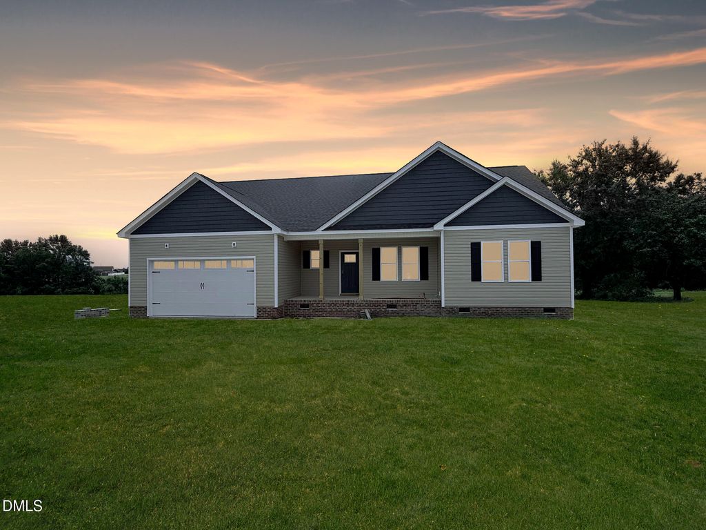 430 Chic Ennis Road, Benson, NC 27504