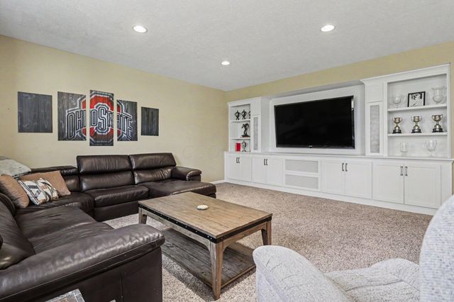 4179 Hickory Rock Drive, Powell, OH 43065