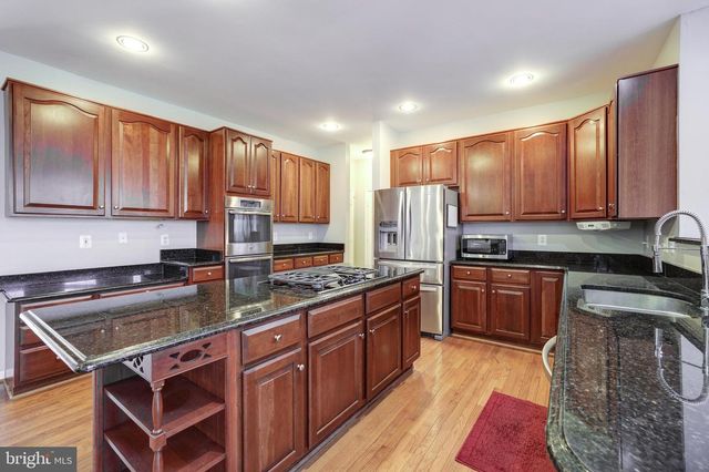 43258 MEADOWOOD CT, Leesburg, VA 20176