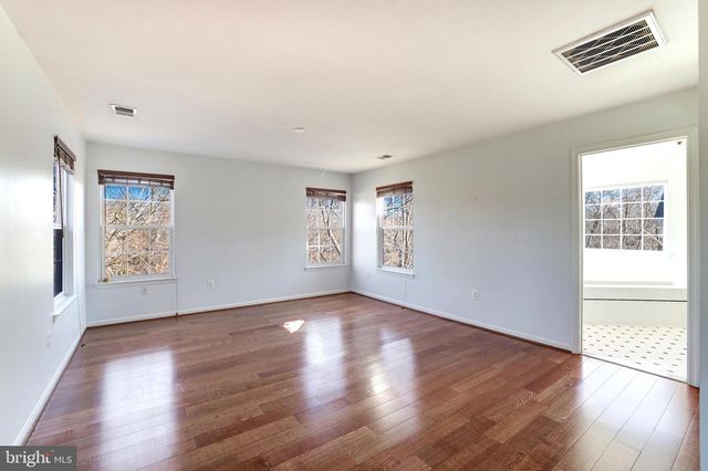 43258 MEADOWOOD CT, Leesburg, VA 20176