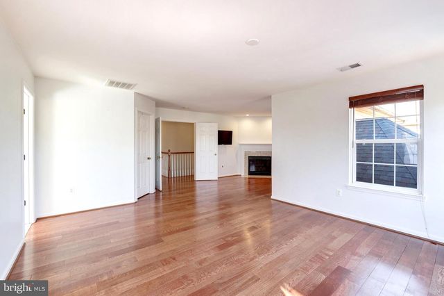 43258 MEADOWOOD CT, Leesburg, VA 20176