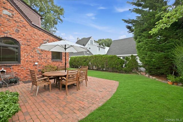119 Somerset Avenue, Garden City, NY 11530