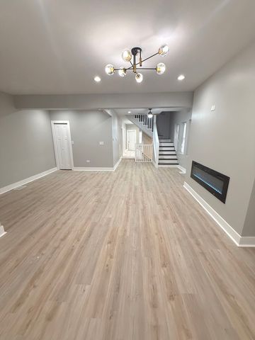 8219 S Honore Street, Chicago, IL 60620