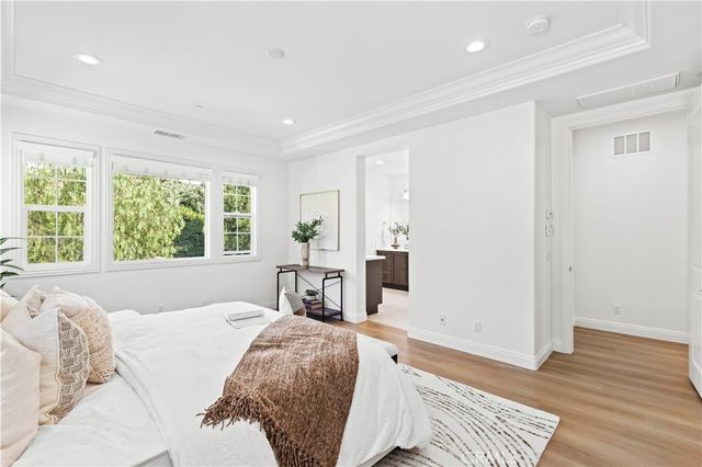 40 Forster, Lake Forest, CA 92630