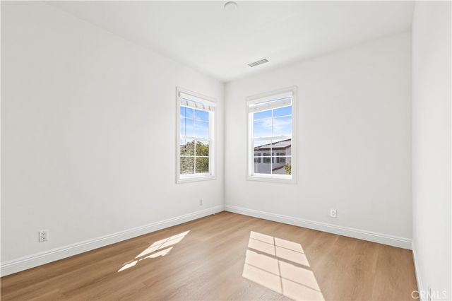 40 Forster, Lake Forest, CA 92630