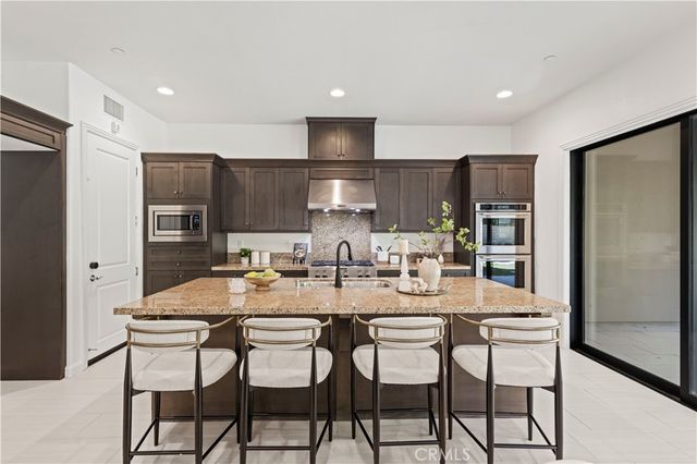 40 Forster, Lake Forest, CA 92630